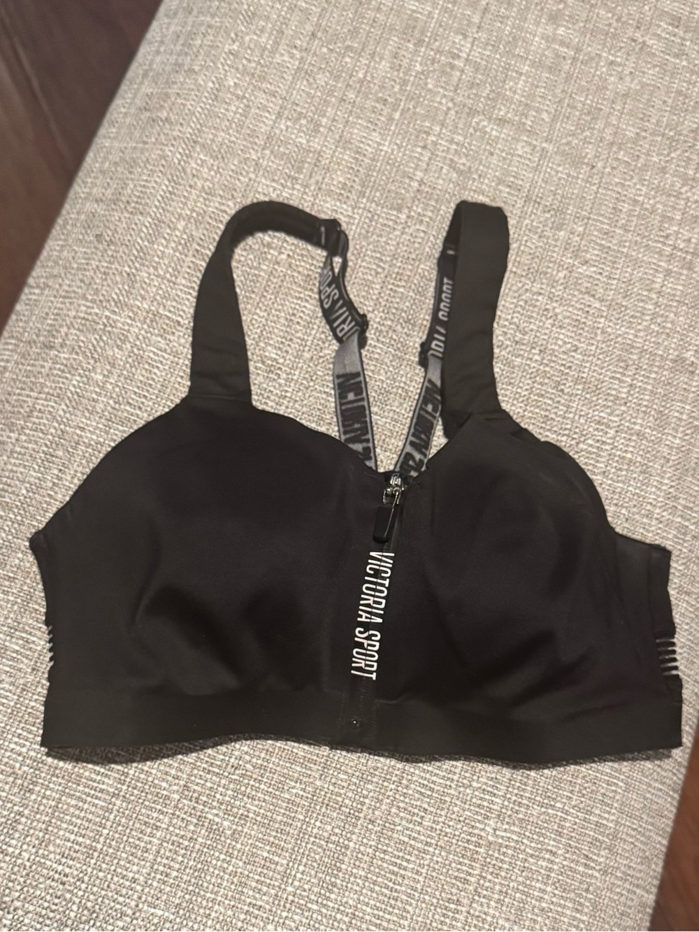 Victoria Sport Black Front-Zip High-Support Sports Bra